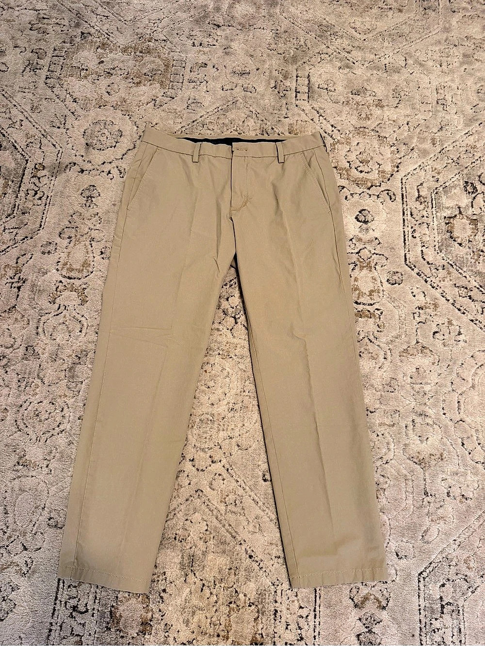 vineyard vines On-The-Go Performance Pants Beige Waist 34 x 30